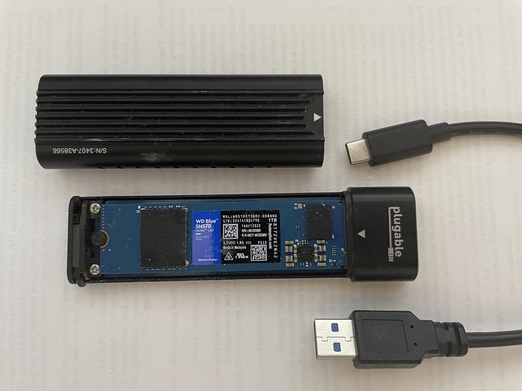 Picture of a USB thumb drive using a M2 drive